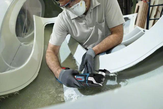 Bosch akku multicutter GOP 18V-28 Solo i pap æske