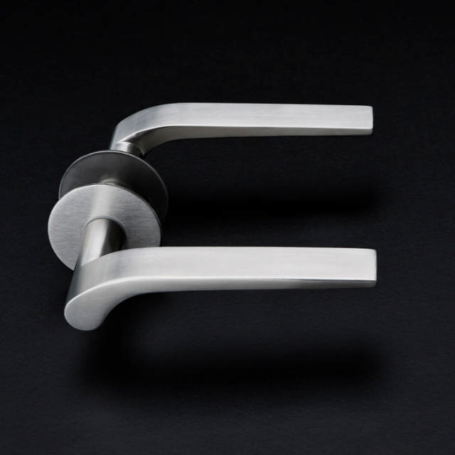 0625-0632 Dørgreb m.roset